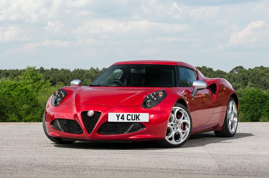  Alfa Romeo 4C 2014 года  (UK) (фото 21 из 24)